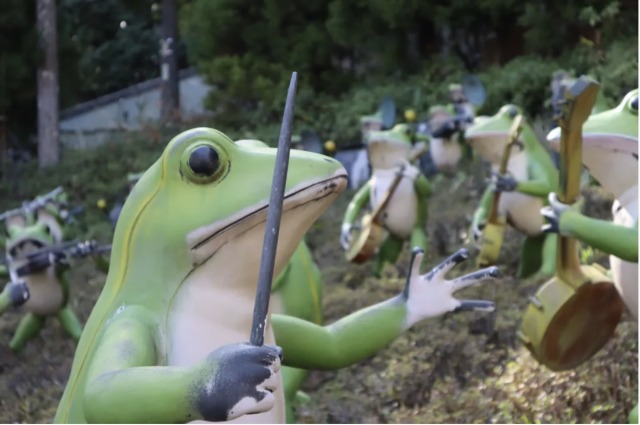 ルーブル彫刻美術館の瀕死のカエルのオーケストラ